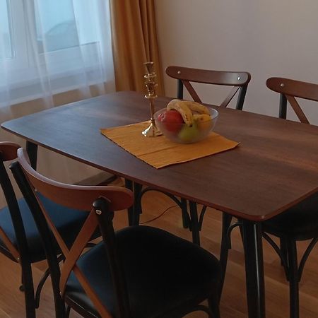 Tera Apartment Zemun Belgrád Kültér fotó