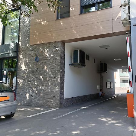 Tera Apartment Zemun Belgrád Kültér fotó