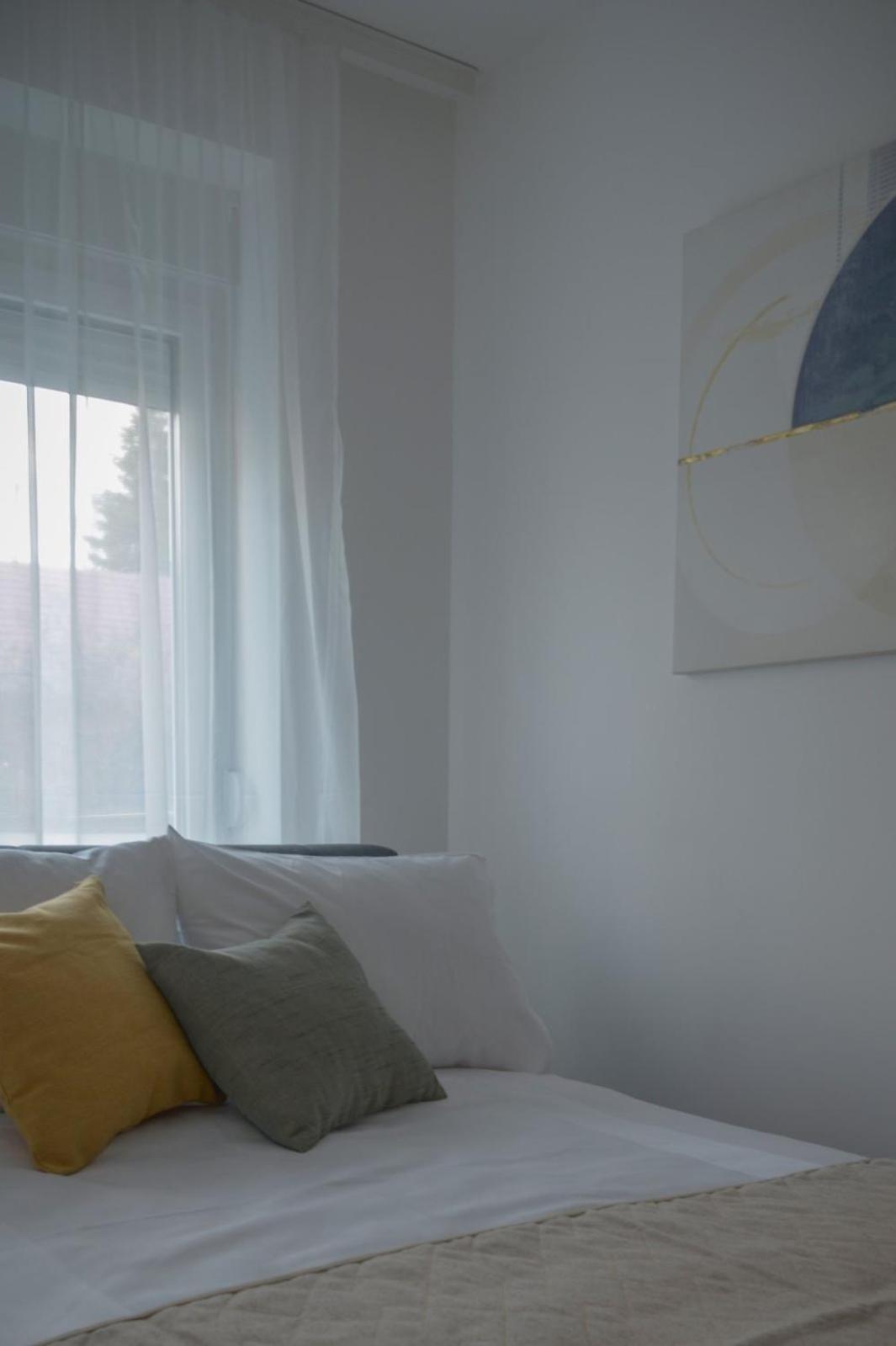 Tera Apartment Zemun Belgrád Kültér fotó
